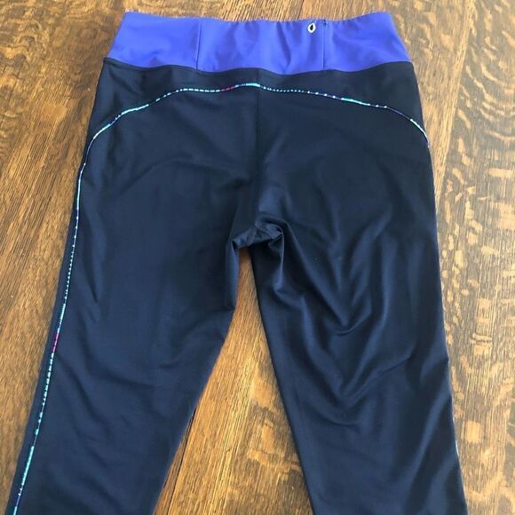 Fila Black Workout Leggings With Blue Band at Waist - Picture 9 of 16